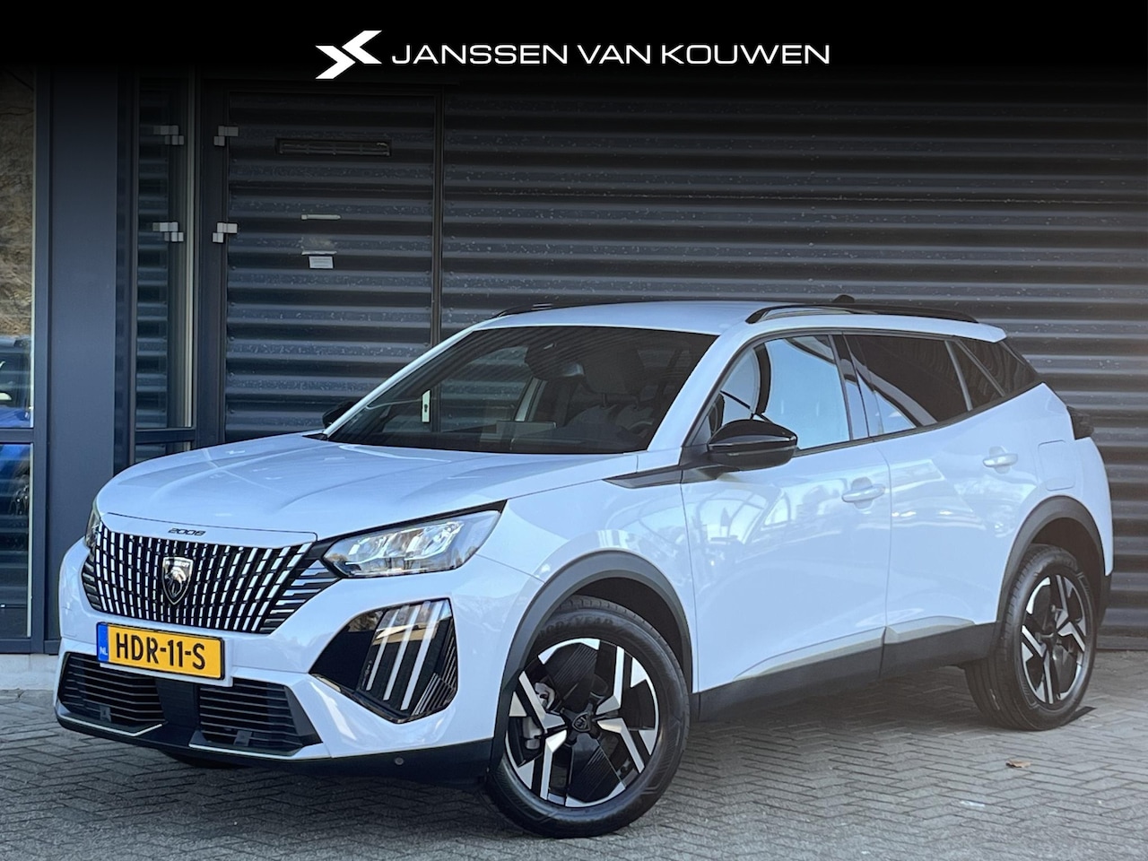 Peugeot 2008 - 1.2 PureTech 100 Allure * Navigatie * Visiopark * Apple Carplay * - AutoWereld.nl