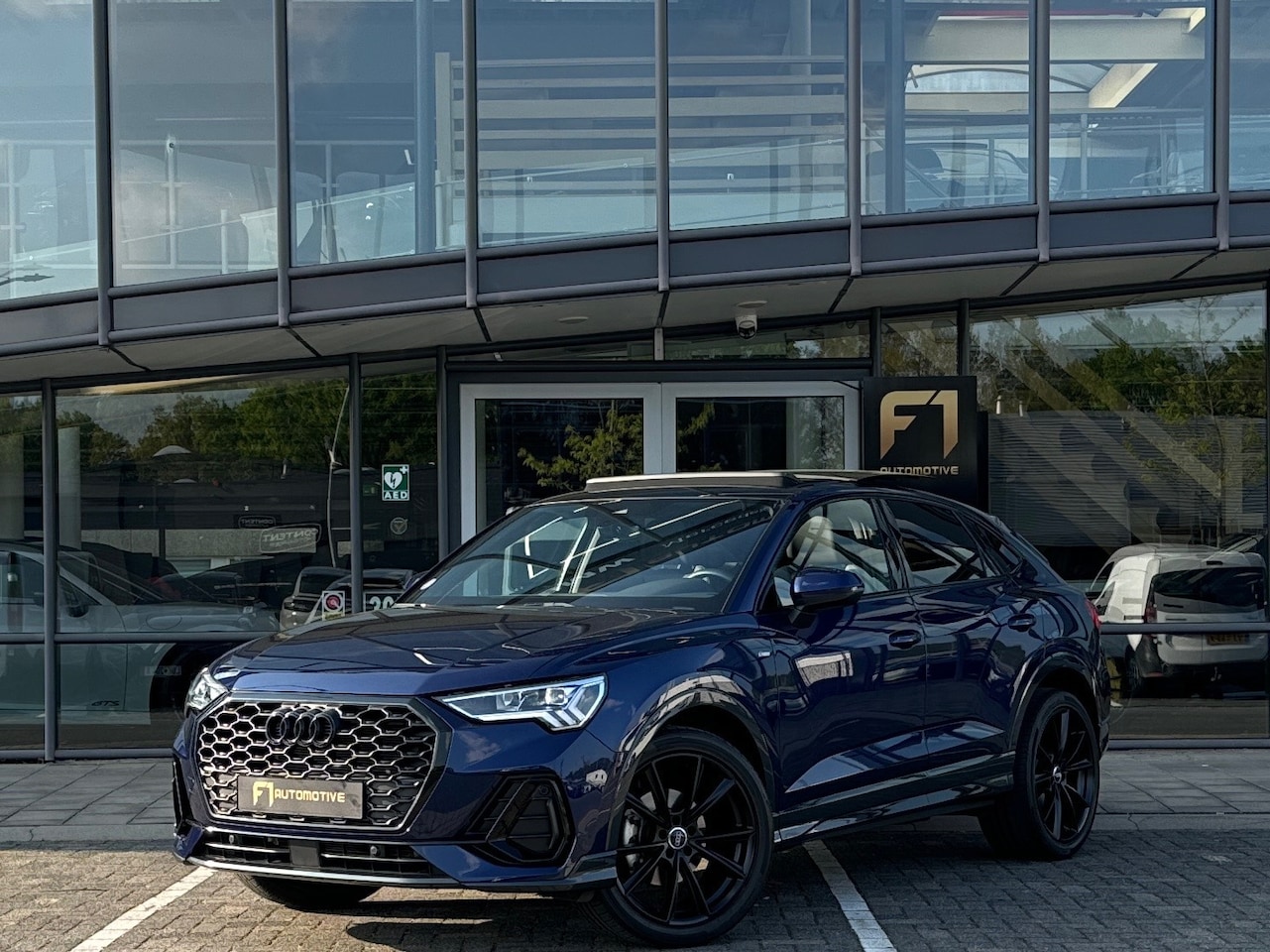 Audi Q3 Sportback - 35 TFSI 2X S-Line|Pano|Leer|Keyless|Camera - AutoWereld.nl