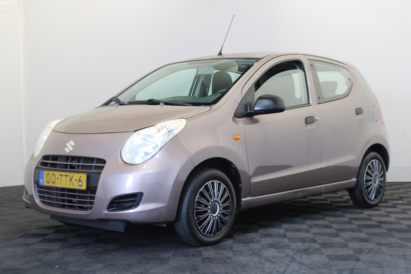 Suzuki Alto - 1.0 Comfort Plus |Airco| - AutoWereld.nl