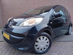 Peugeot 107 - 1.0-12V XS * 5 DEURS * AIRCO * NAP * NL AUTO * BEURT NW *