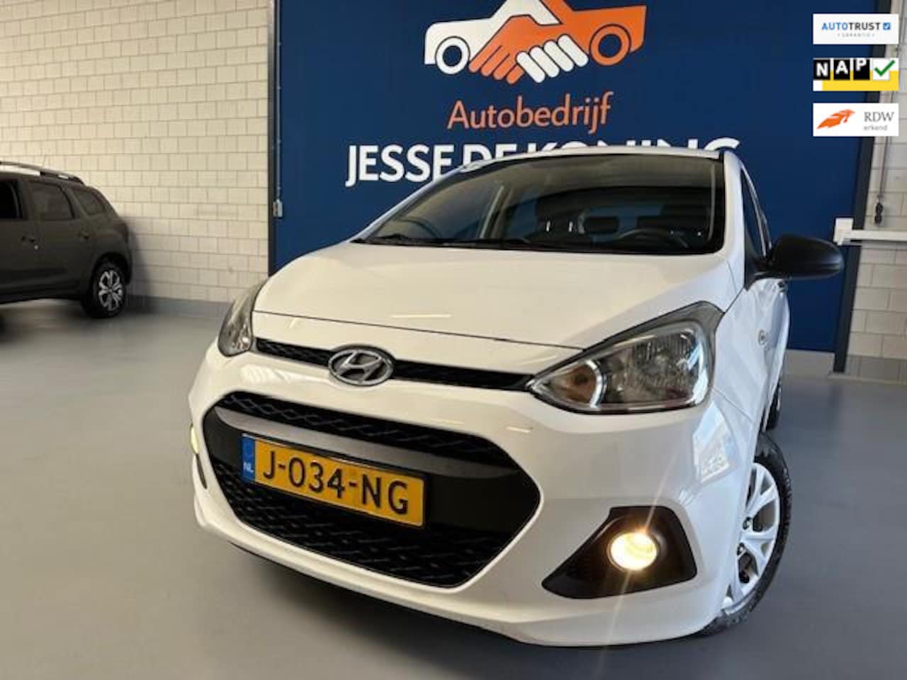 Hyundai i10 - 1.0i i-Drive 1.0i i-Drive,bj.2015,kleur:wit ! 5 deurs,Climate Control,APK tot 03/2026 en NAP met 169520 - AutoWereld.nl
