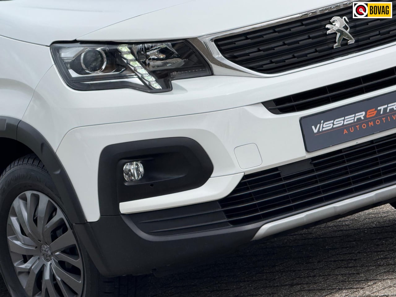 Peugeot Rifter - 1.2 Puretech 110pk Allure - Blanc Bancuise - Nav/Clima/Cruise/Carplay - AutoWereld.nl