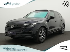 Volkswagen Touareg - 3.0 TSi 462 pk tiptronic eHybrid 4MOTION R | Grijs kenteken | Panoramadak | Trekhaak | Led