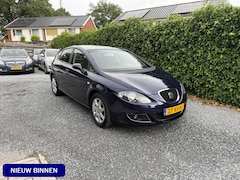 Seat Leon - 1.6 Sportstyle | Airco | Cruise Control | LMV | Privacy Glass | Sportstoelen | Nieuwe APK