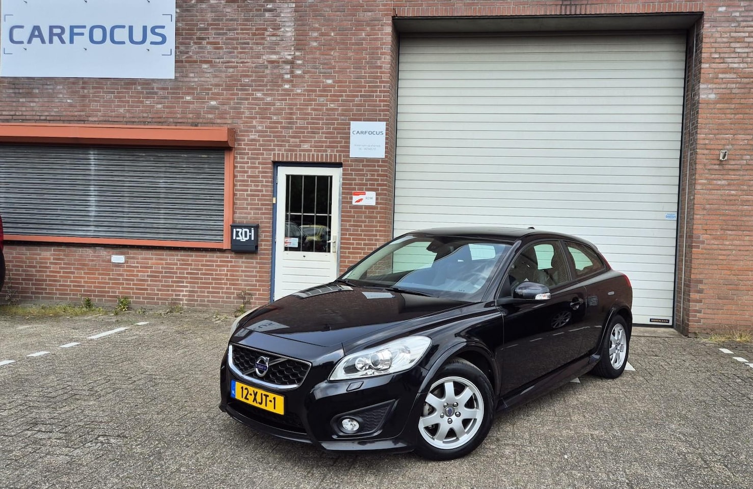 Volvo C30 - 1.6 D2 R-edition NAP Leder Dak Navi PDC Cruise Airco 11-25 APK Trekhaak - AutoWereld.nl