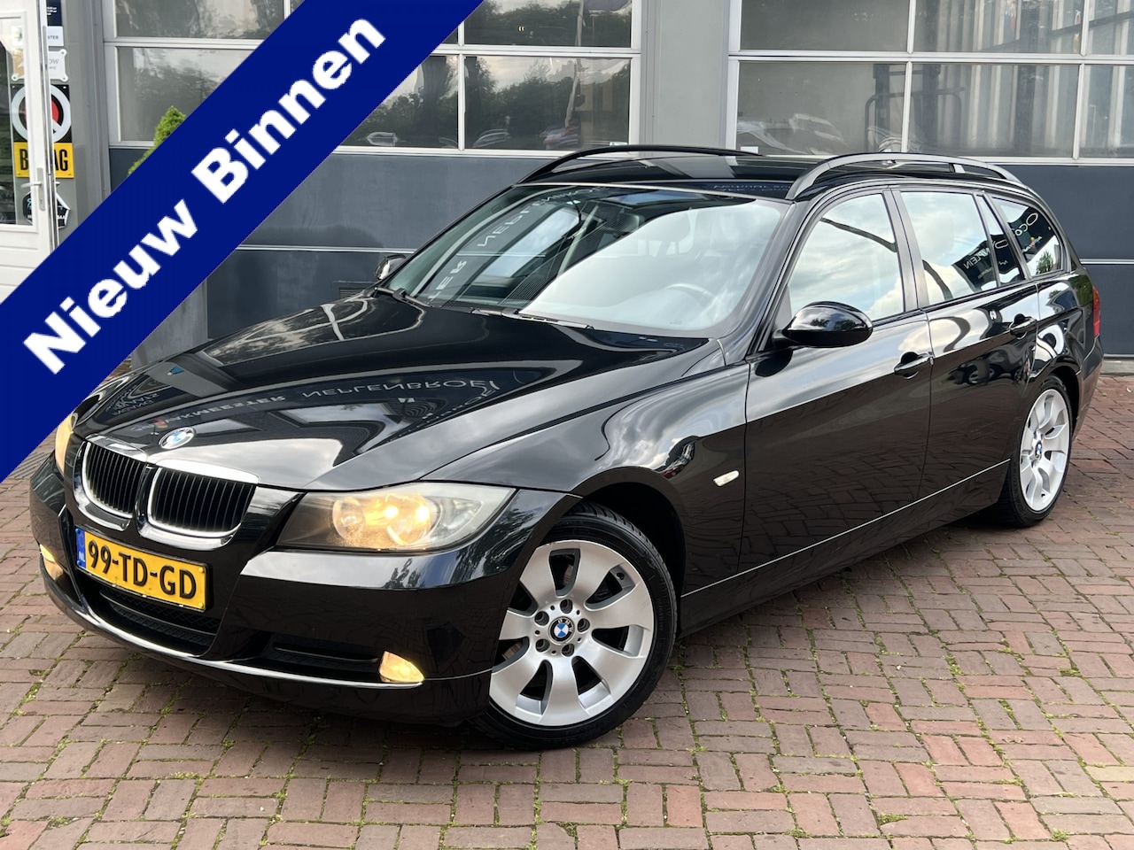 BMW 3-serie Touring - 318i youngtimer Bj 2006 130PK Dealer onderhouden - AutoWereld.nl