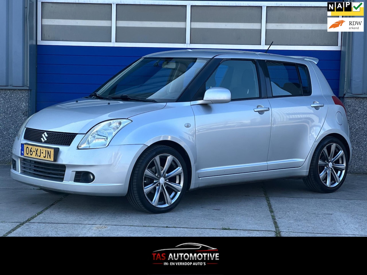 Suzuki Swift - 1.3 Shogun 5-deurs AIRCO / CARPLAY / NAP / APK - AutoWereld.nl