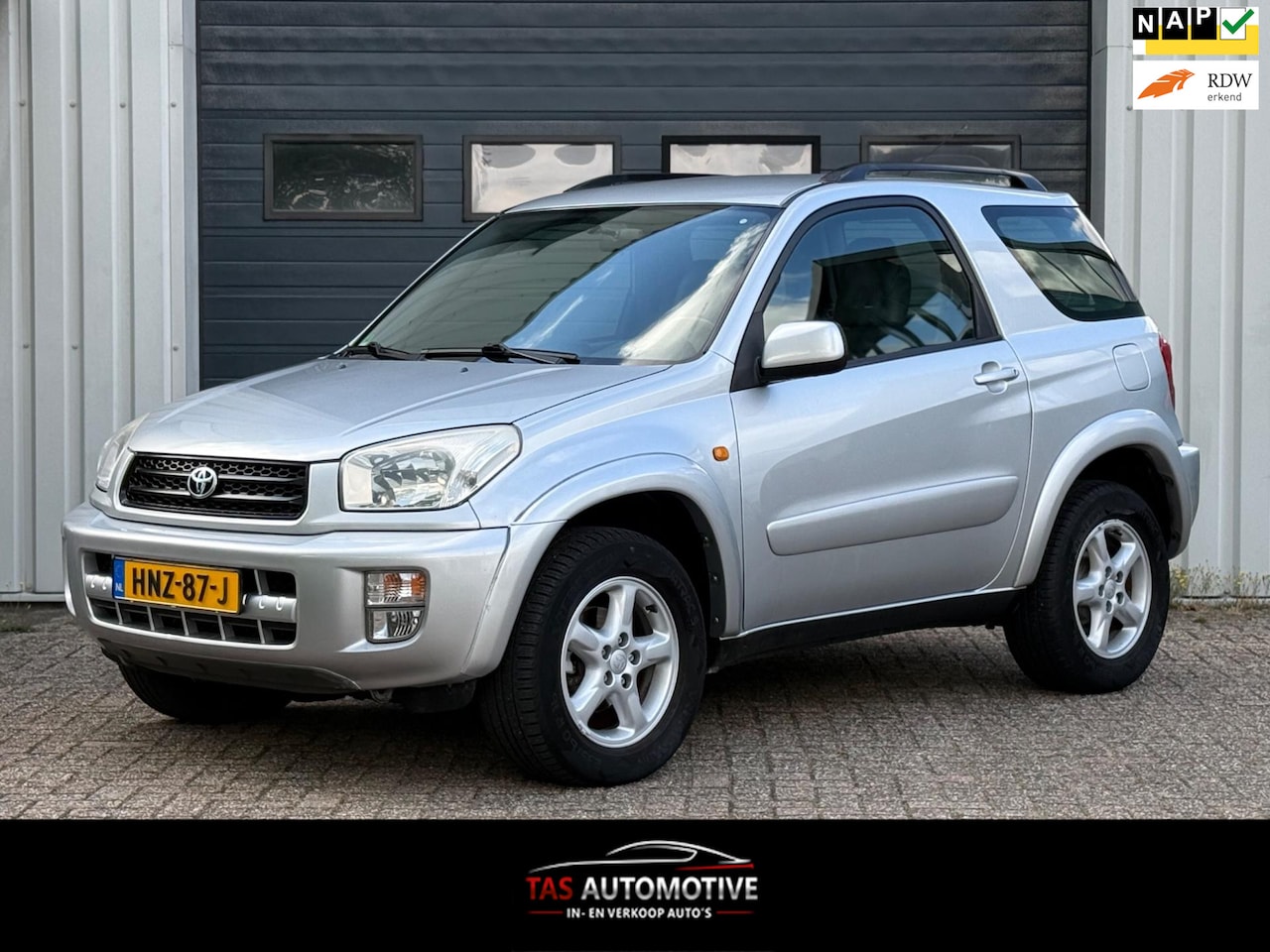 Toyota RAV4 - 2.0-16V VVT-i Sol AUTOMAAT / AIRCO / LEER - AutoWereld.nl