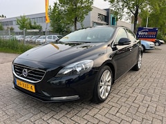 Volvo V40 - 1.6 D2 Momentum - Camera - Navigatie - Pdc