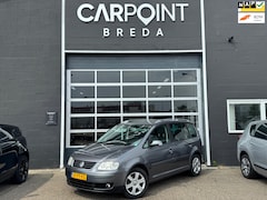 Volkswagen Touran - 2.0-16V FSI Highline, CLIMA, CRUISE, STOELVERWARMING