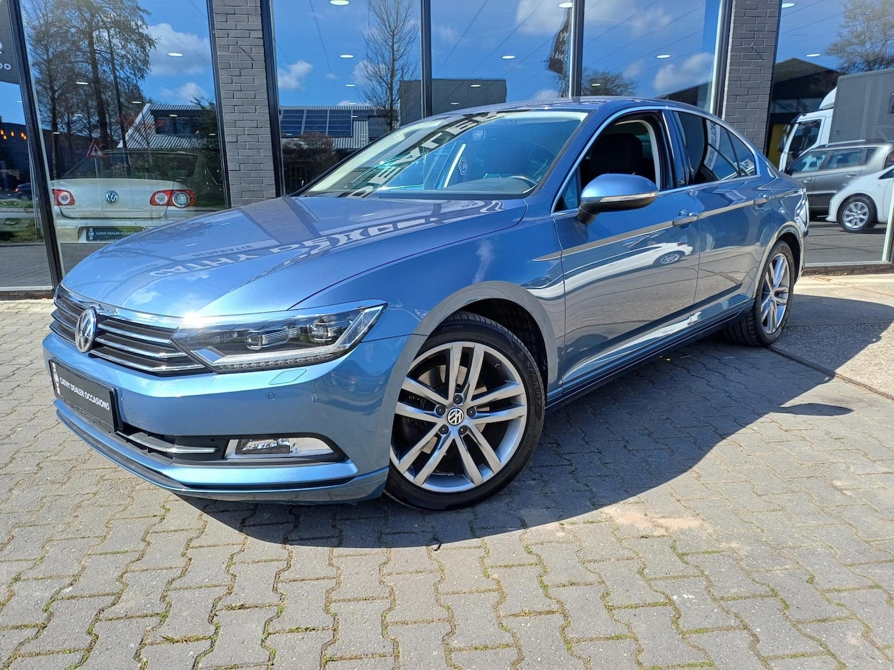 Volkswagen Passat - 1.4 TSI Comfortline NAV Cruise Climate Trekaak LMV Stoelverw. - AutoWereld.nl