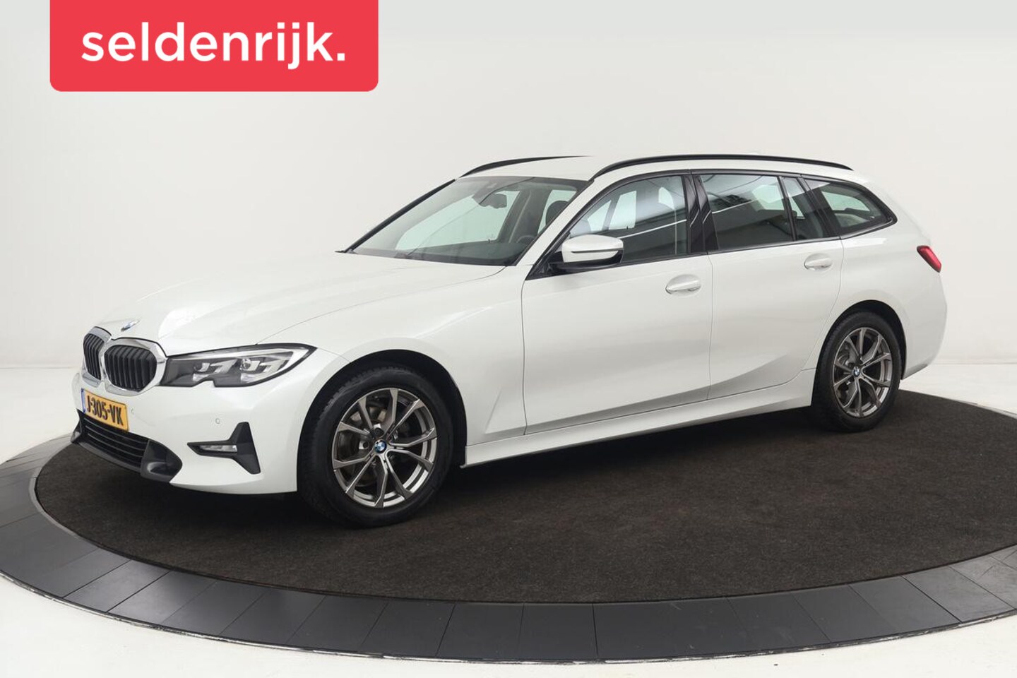 BMW 3-serie Touring - 318d Executive Edition | Sport Line | Carplay | Sportstoelen | Live Cockpit | Full LED | N - AutoWereld.nl