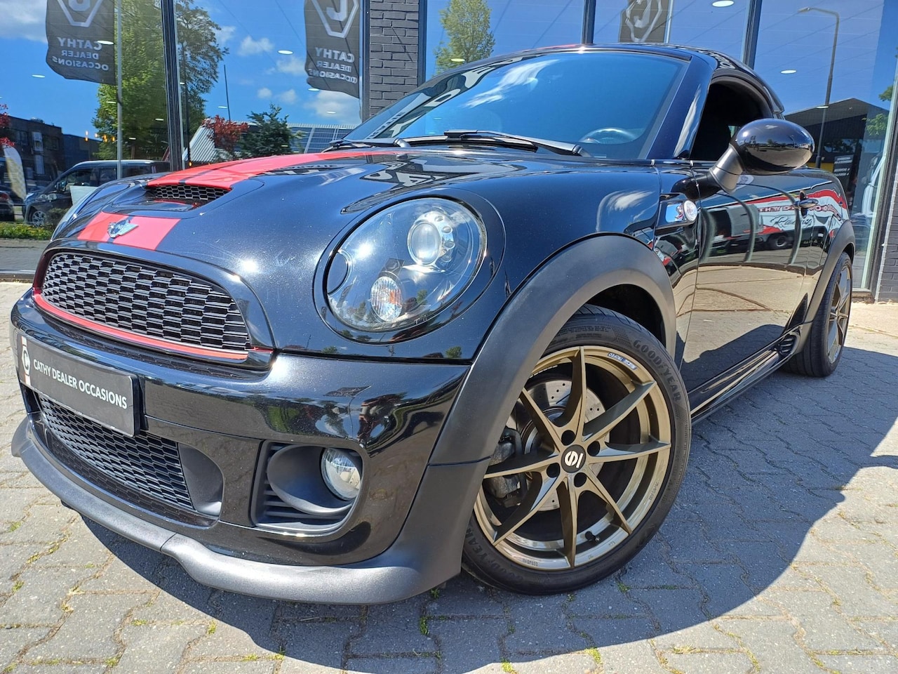 MINI Cooper S - Mini Coupé 1.6 Johny Cooper Works 17" Sparco velgen Climate NAV Cruise - AutoWereld.nl