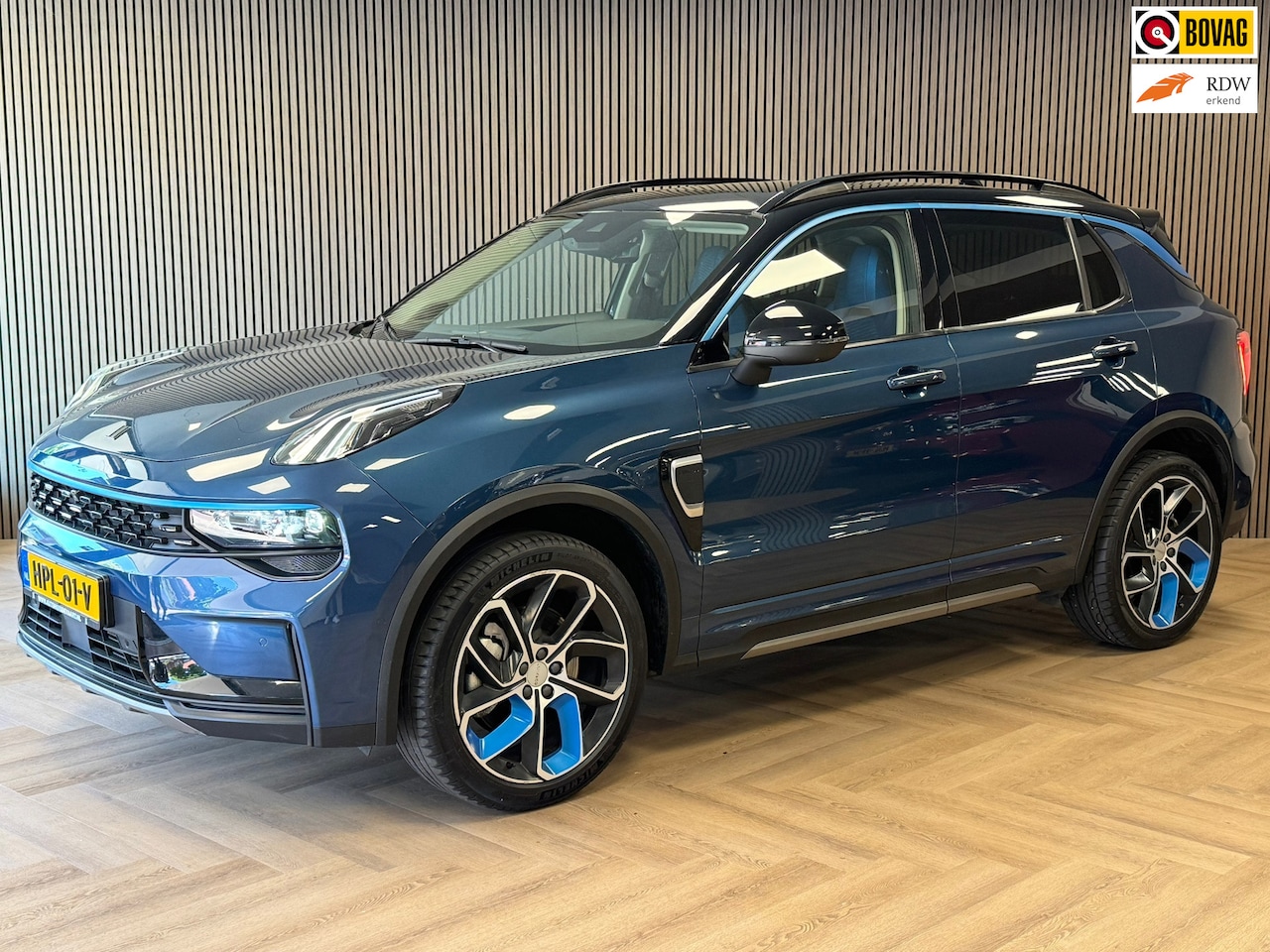 Lynk & Co 01 - 1.5 AUT. PLUG-IN HYBRIDE PANORAMADAK AIRCO CAMERA CRUISE PDC STOELVERWARMING APPLE CARPLAY - AutoWereld.nl