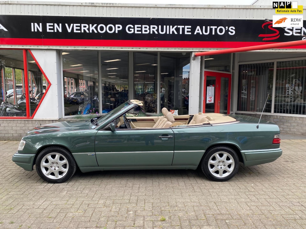 Mercedes-Benz 200-500 (W124) Cabrio - 300 CE-24 Automaat - AutoWereld.nl