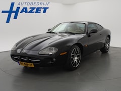 Jaguar XK8 - 4.0 V8 Coupé + DAB+ / CAMERA / LEDER / STOELVERWARMING