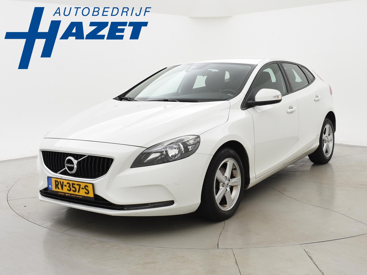 Volvo V40 - 2.0 D2 120 PK EURO 6 + NAVIGATIE Volvo V40 2.0 D2 + NAVIGATIE | DIGITALE COCKPIT | CRUISE - AutoWereld.nl