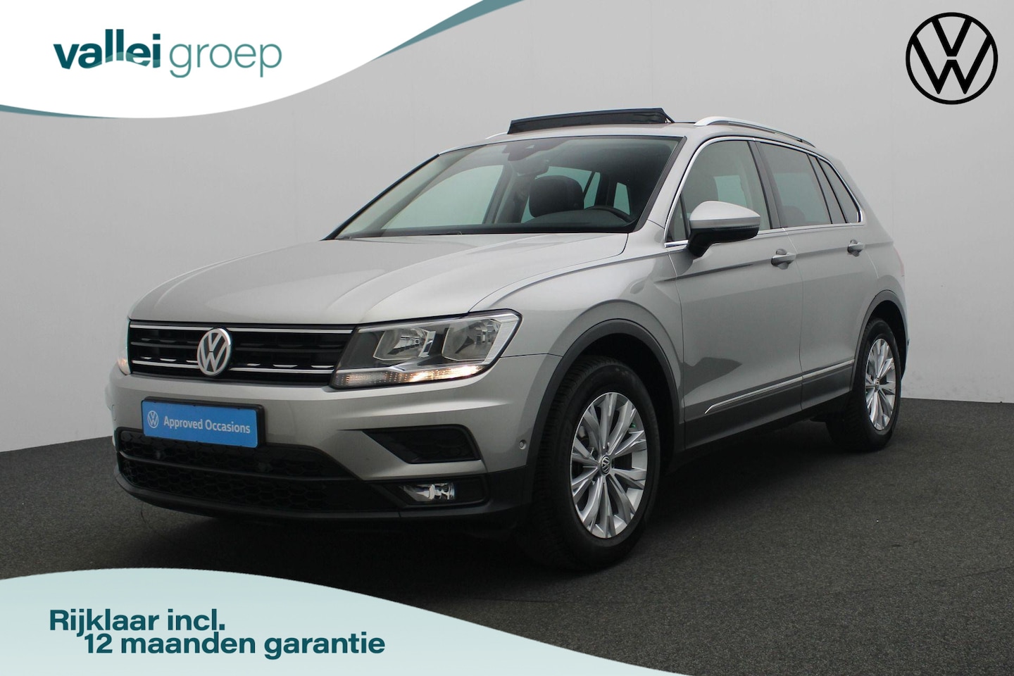 Volkswagen Tiguan - 1.5 TSI 150 pk ACT Comfortline Business | Panoramadak | Trekhaak | Achteruitrijcamera | Na - AutoWereld.nl