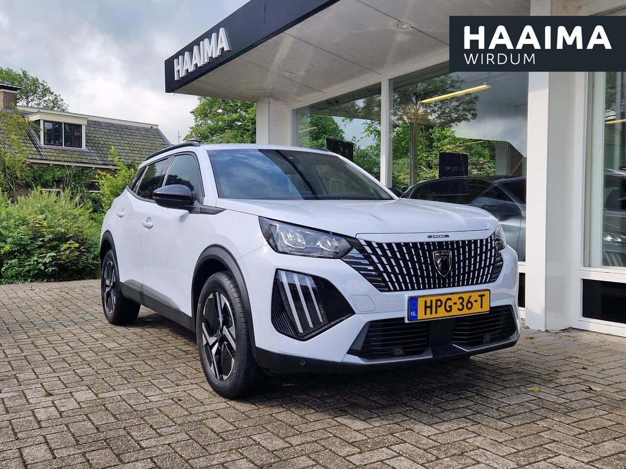 Peugeot 2008 - 1.2T Automaat 130pk Allure | Climate & Cruise Control | LMV | Parkeersensoren | LED | Appl - AutoWereld.nl