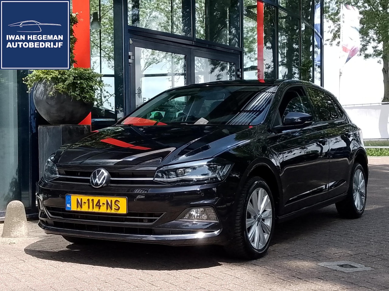 Volkswagen Polo - 1.0 TSI Comfortline Business AUTOMAAT | Navi | ECC | PDC + Camera | Cruise Control | LM Ve - AutoWereld.nl