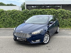 Ford Focus - 1.0 Titanium * Carplay * Nieuwe Distr. * Dealerond * Garantie