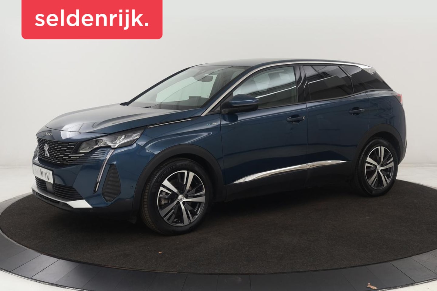 Peugeot 3008 - 1.6 HYbrid 225 Allure | Stoelverwarming | Carplay | Full LED | Half leder | Camera | Navig - AutoWereld.nl