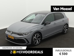Volkswagen Golf - 1.5 eTSI R-Line Business | PANORAMADAK | IQ LIGHTS | STOEL + STUURVERWARMING | APPLE CARPL