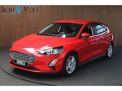 Ford Focus - 1.5 EcoB. 150pk Aut. Navi Climate Stuurverwarming Stoelverwarming PDC LM velgen
