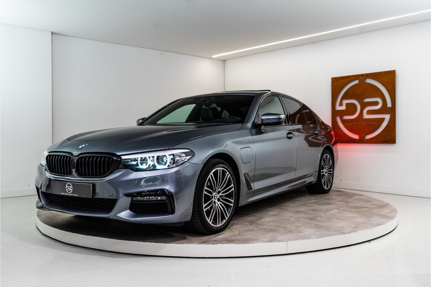 BMW 5-serie - 530e iPerformance High Executive M-Sport | Pano | Sfeer | H/K | Shadow | 12 MND Garantie - AutoWereld.nl