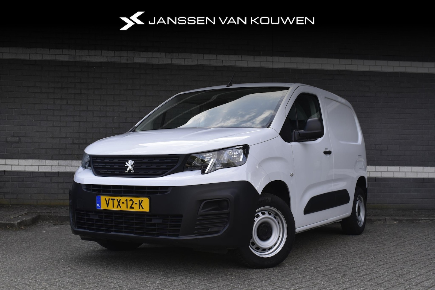 Peugeot Partner - 1.5 BlueHDi 100 S&S L1 / Airco / Cruise Control / Parkeersensoren - AutoWereld.nl