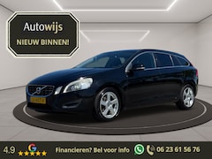 Volvo V60 - 2.0T R-Design|AUT|Navi|Trekhaak|203PK|Xenon|Goed onderhouden