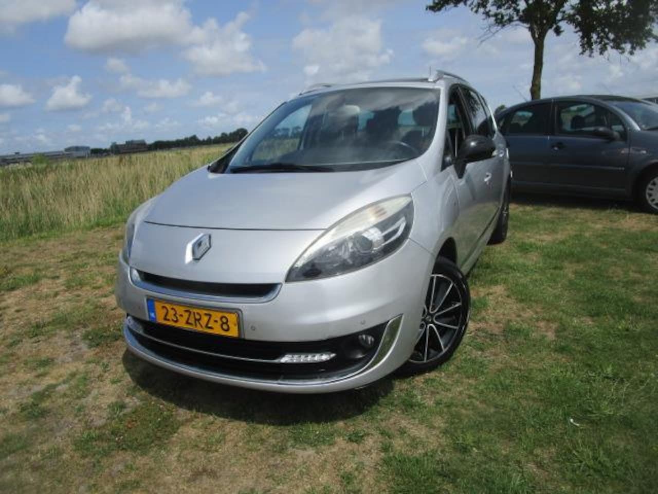 Renault Grand Scénic - 1.5 dCi Bose 7 Pers, Autom, Ex bpm!! - AutoWereld.nl