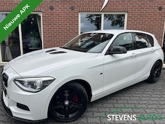 BMW 1-serie - 118i M-Sport Business NIEUWE APK / XENON / SPORTSTOELEN / STOELV