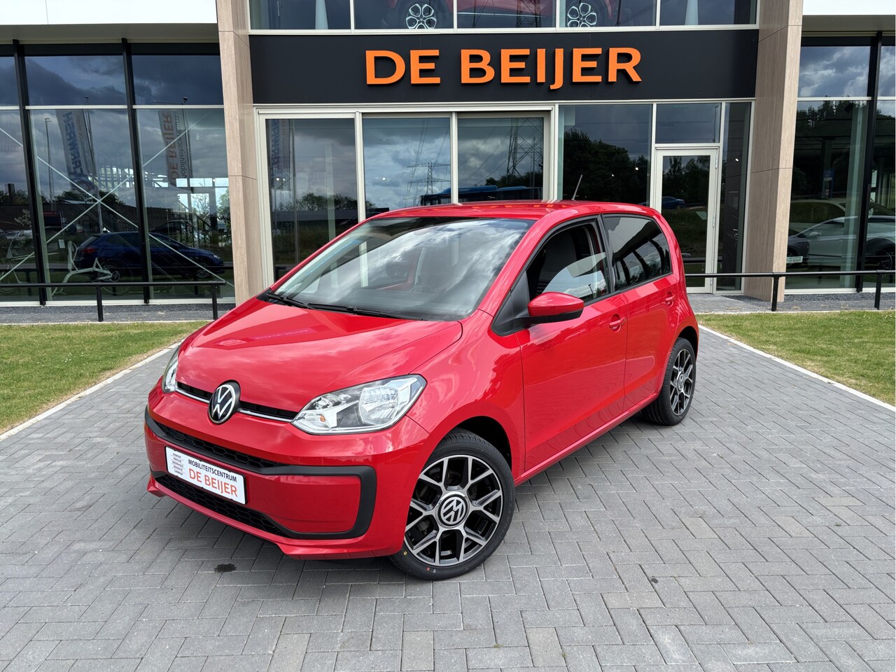 Volkswagen Up! - 1.0 I Airco I Bluetooth I 16"velgen - AutoWereld.nl