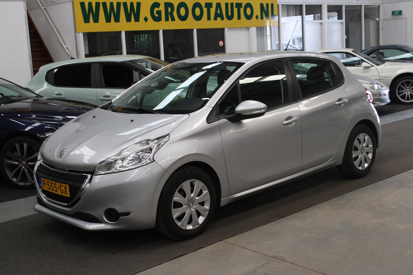 Peugeot 208 - 1.2 VTi Active Volledig onderhouden, Airco, Cruise control - AutoWereld.nl