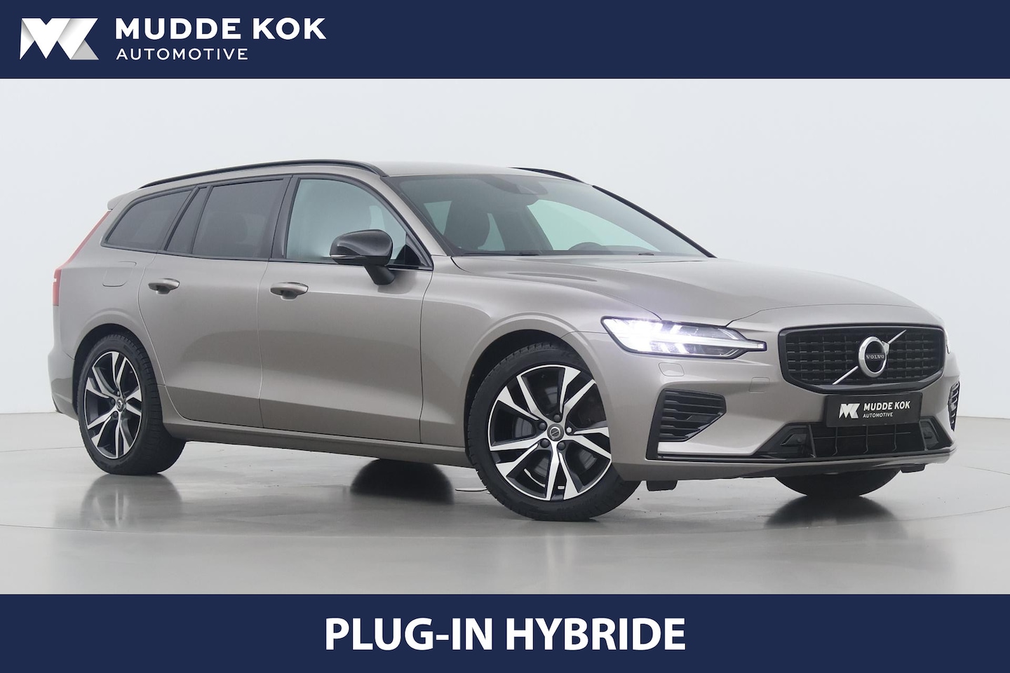 Volvo V60 - T6 Recharge R-Design | Long Range | ACC | Trekhaak | Keyless | Camera | Apple Carplay | Sp - AutoWereld.nl