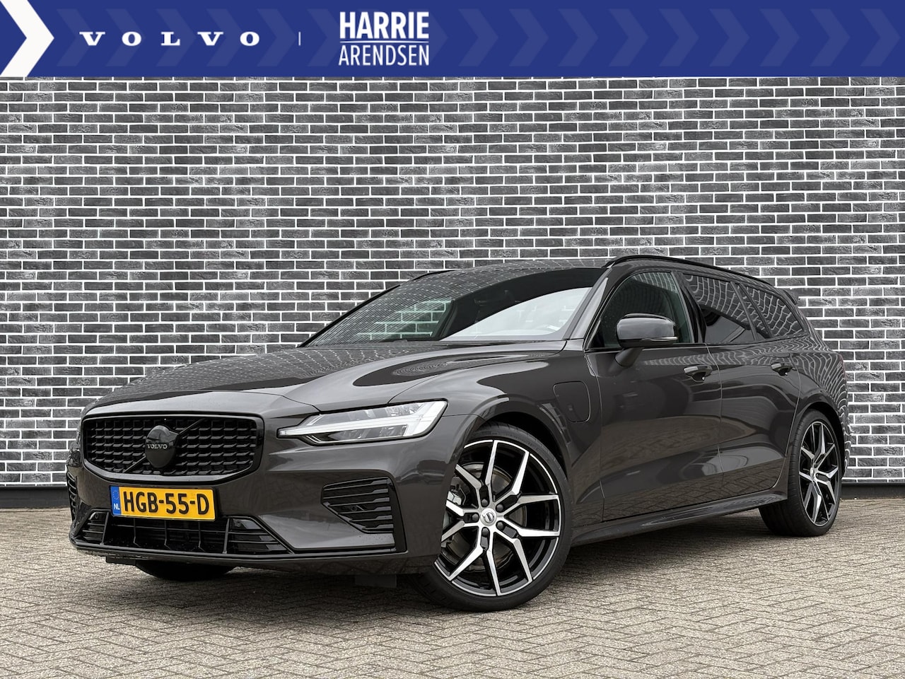 Volvo V60 - 2.0 T6 Plug-in hybrid AWD Plus Dark | Adaptieve Cruise Control | Panoramadak | Getint glas - AutoWereld.nl