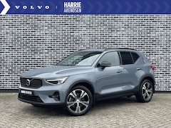 Volvo XC40 - 1.5 T4 Plug-in hybrid Plus Dark | Getint glas | Stoel en stuurverwarming | 360° parkeercam