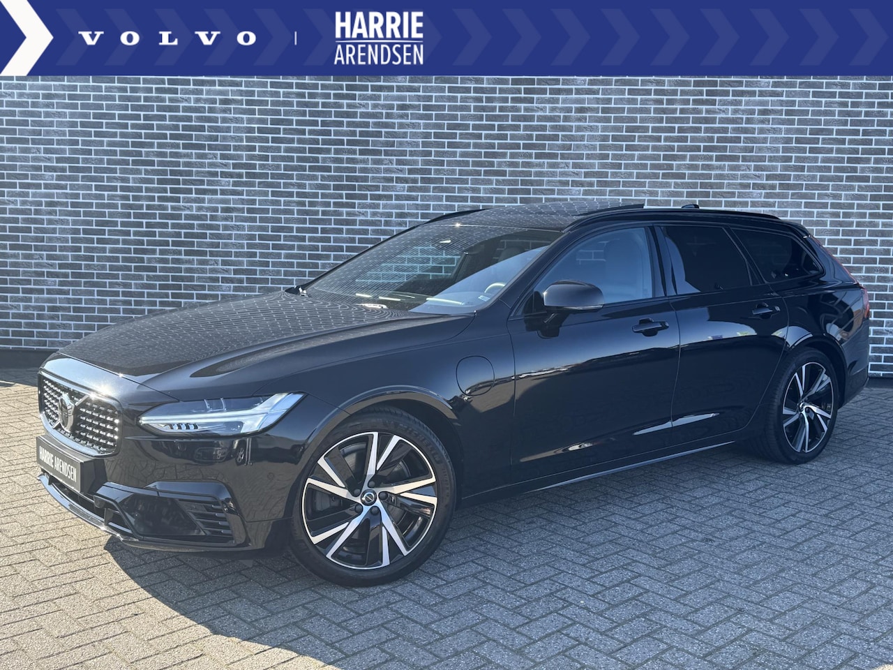 Volvo V90 - Recharge T6 AWD R-Design | Harman Kardon audio | 360 gr. Parkeercamera | 19" lm wielen | S - AutoWereld.nl