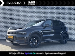 Lynk & Co 01 - 1.5 Plug-in Hybid | Black Pack | Panoramadak | Adaptive cruise control | Camera | Navigati