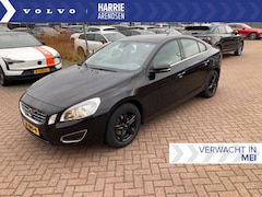 Volvo S60 - T3 Kinetic | Navigatie | PDC Achter | Bluetooth |