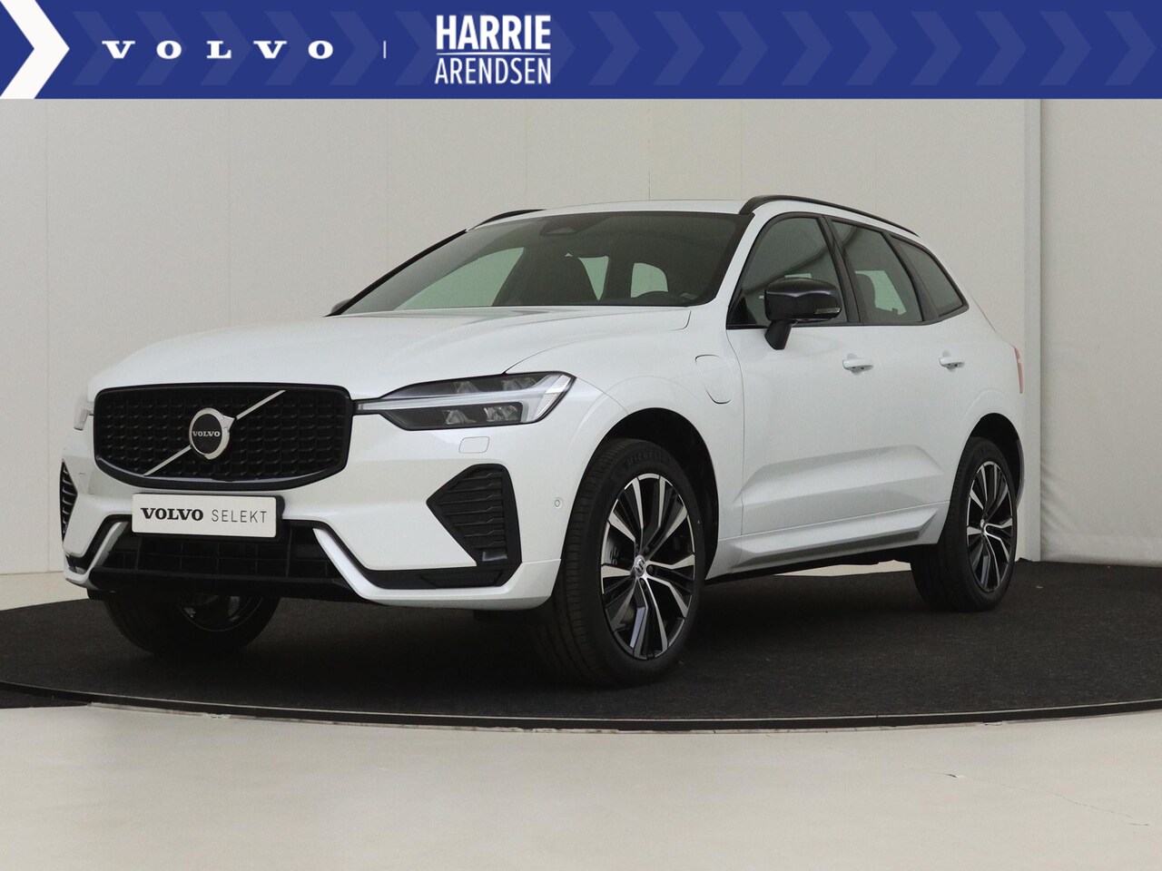 Volvo XC60 - 2.0 T6 Plug-in hybrid AWD Ultimate Dark | Long Range | Luchtvering | Bowers & Wilkins | 36 - AutoWereld.nl