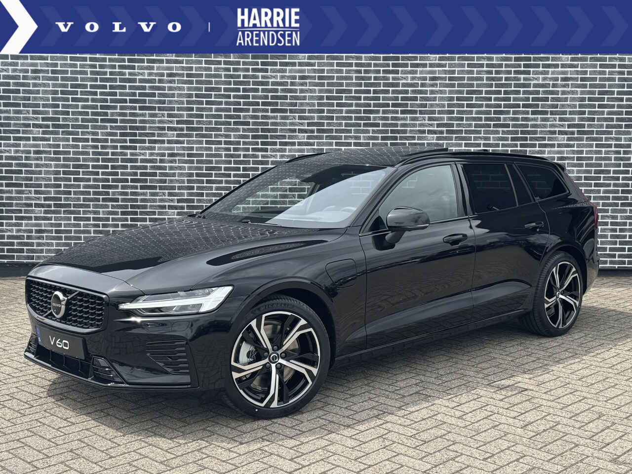 Volvo V60 - 2.0 T6 Plug-in hybrid AWD Ultra Dark - AutoWereld.nl