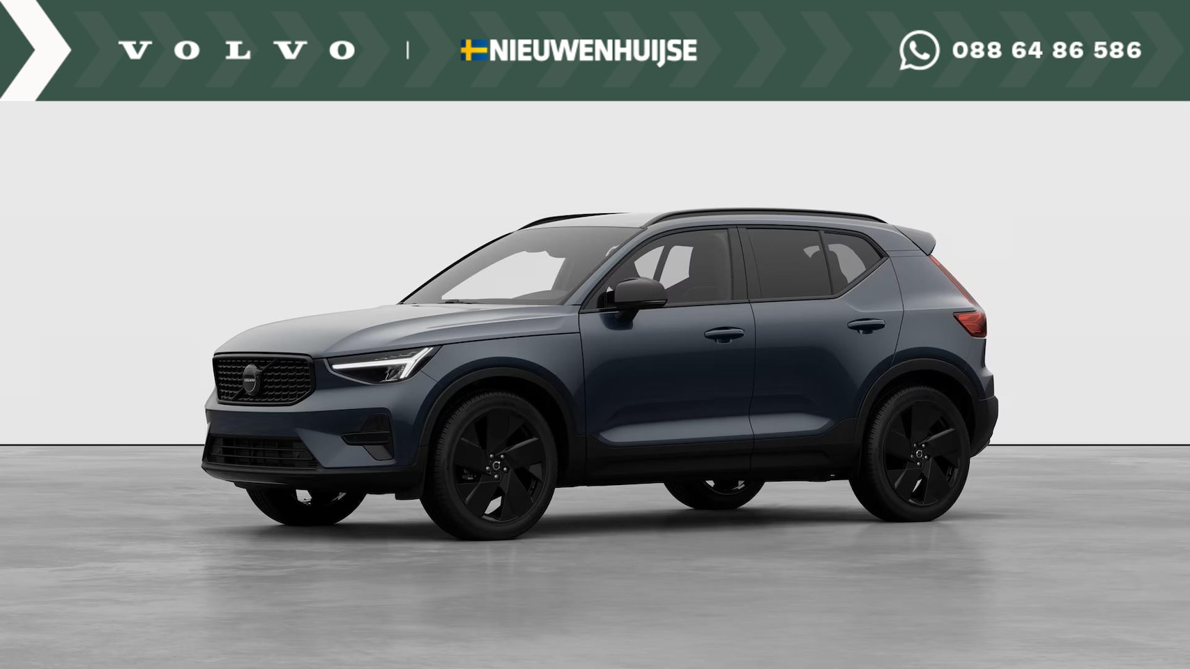 Volvo XC40 - B4 197 pk Plus Black Edition | Model 2026 | 20" | Donker glas | Black Grille | - AutoWereld.nl