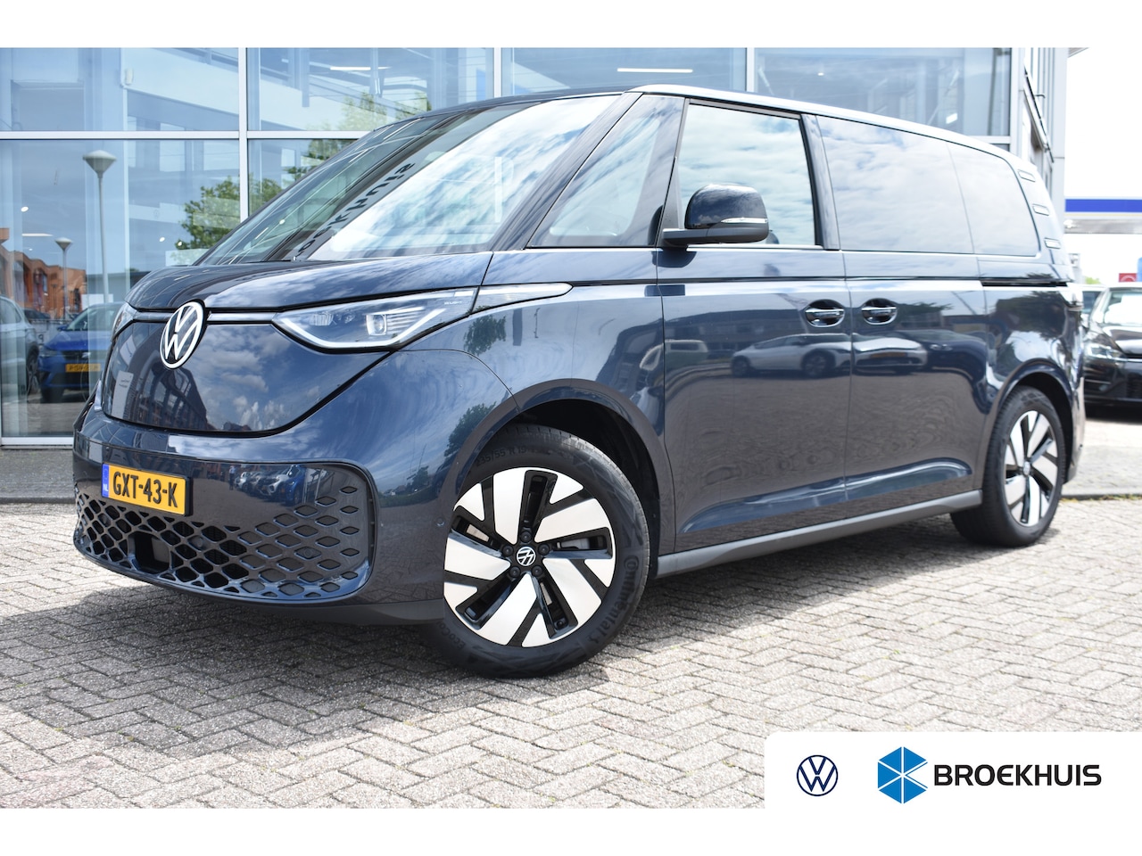 Volkswagen ID. Buzz - 1st 77kWh | TREKHAAK | NAVIGATIE | 2X ELEKTR. SCHUIFDEUR | ELEKTR. A. KLEP - AutoWereld.nl