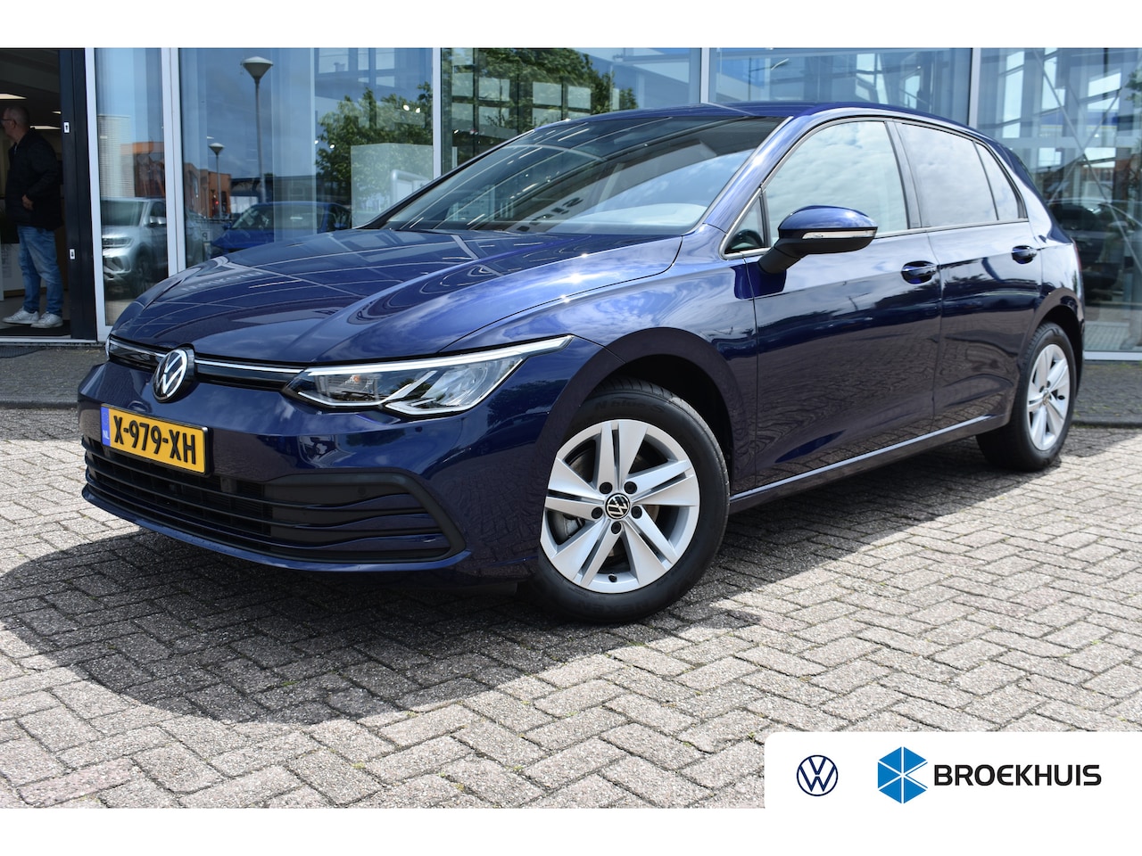 Volkswagen Golf - 1.5 TSI Life Business | NAVI BY APP | CAMERA | STOEL VERW VOOR | 16 INCH LM - AutoWereld.nl