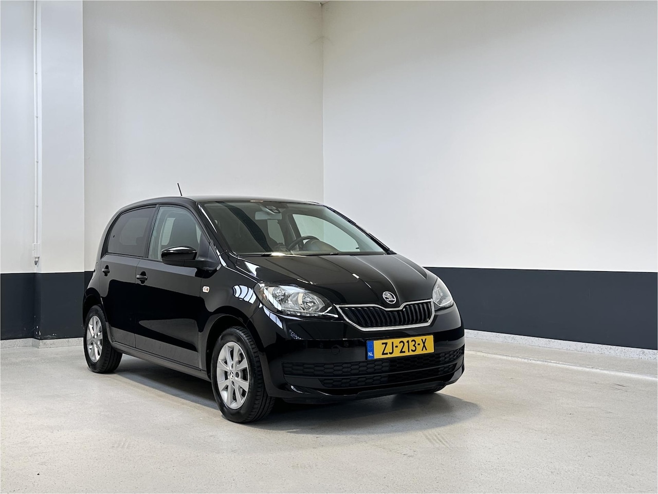 Skoda Citigo - 1.0 Greentech Sport |2 Eig | NL | Lm velgen | Cruise Control | Airco | - AutoWereld.nl