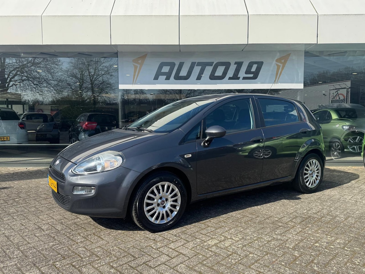 Fiat Punto - 1.2 69cv Pop - AutoWereld.nl