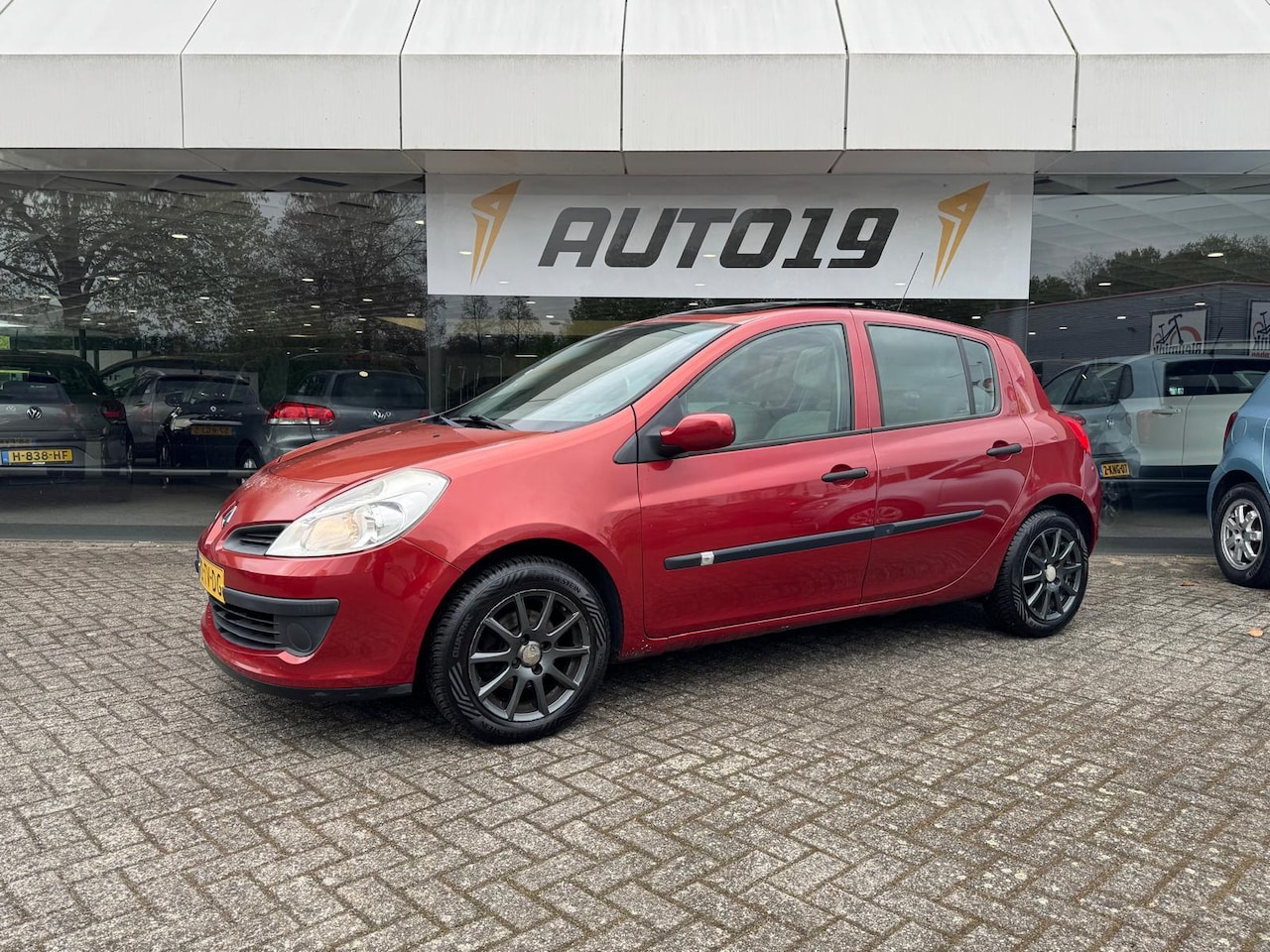Renault Clio - 1.2-16V Expression 1.2-16V Expression - AutoWereld.nl