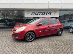 Renault Clio - 1.2-16V Expression